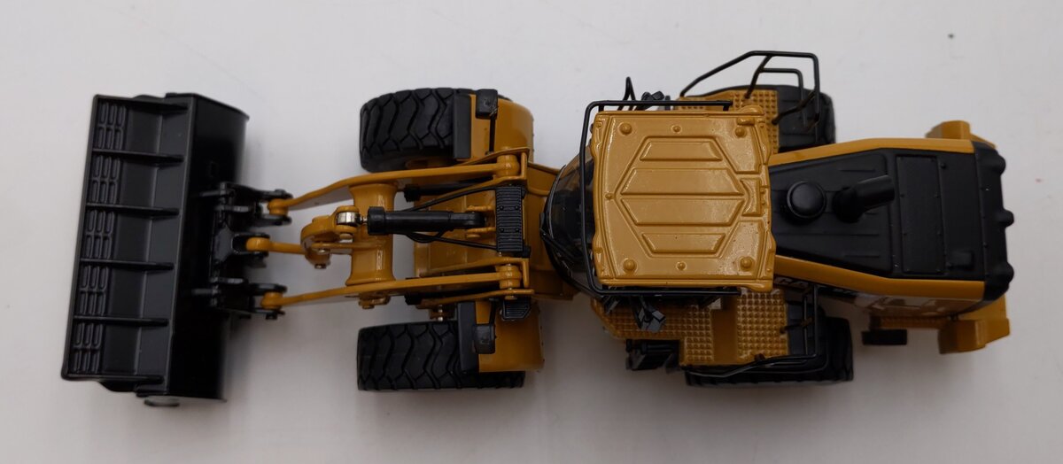 DieCast Masters 85927 1:50 Caterpillar 972M Wheel Loader NIB
