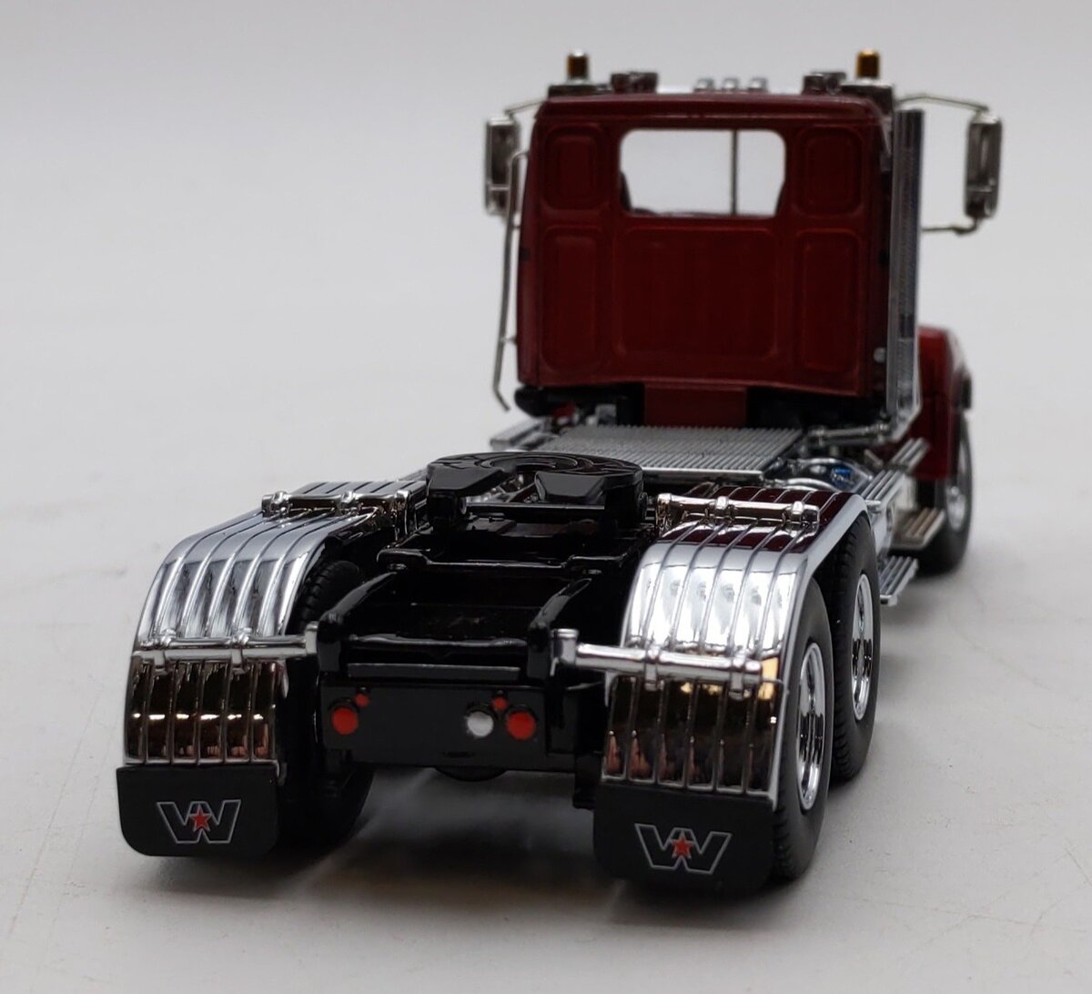 DieCast Masters 71037 1:50 Metallic Red Western Star 4700 SF Tandem Day Cab NIB