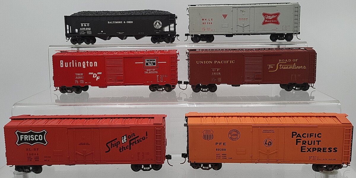 American Models & Other S Assorted Freight Cars: 69388, 62987, 19526, 80356 [6] EX