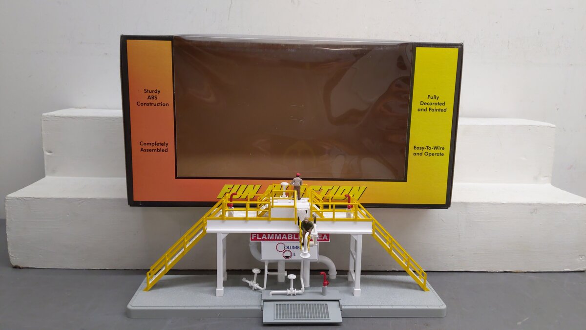 MTH 30-9117 O Gauge Columbia Oil Storage Station EX/Box