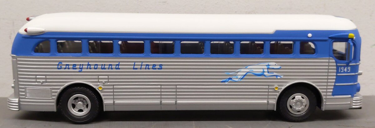 MTH 30-9040 Assembled Greyhound Bus Station W/ Station Dock LN/Box