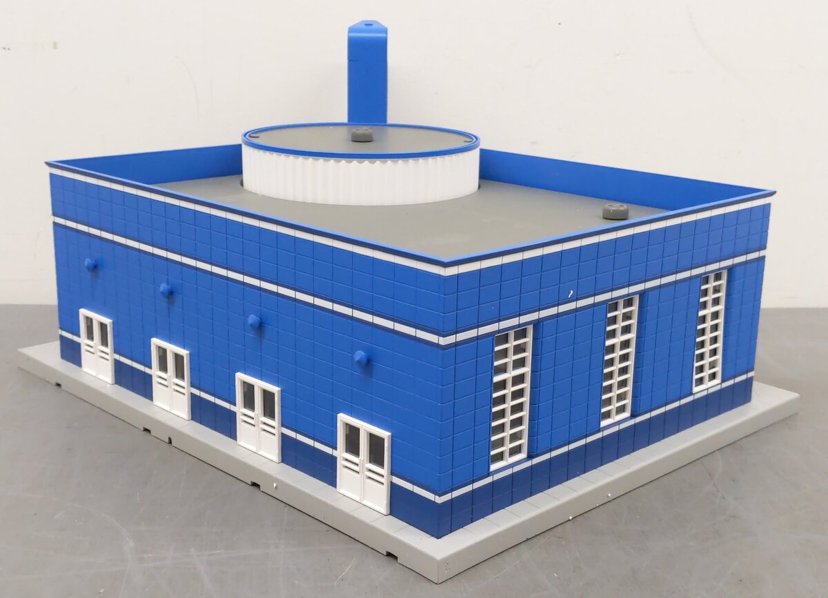 MTH 30-9040 Assembled Greyhound Bus Station W/ Station Dock LN/Box