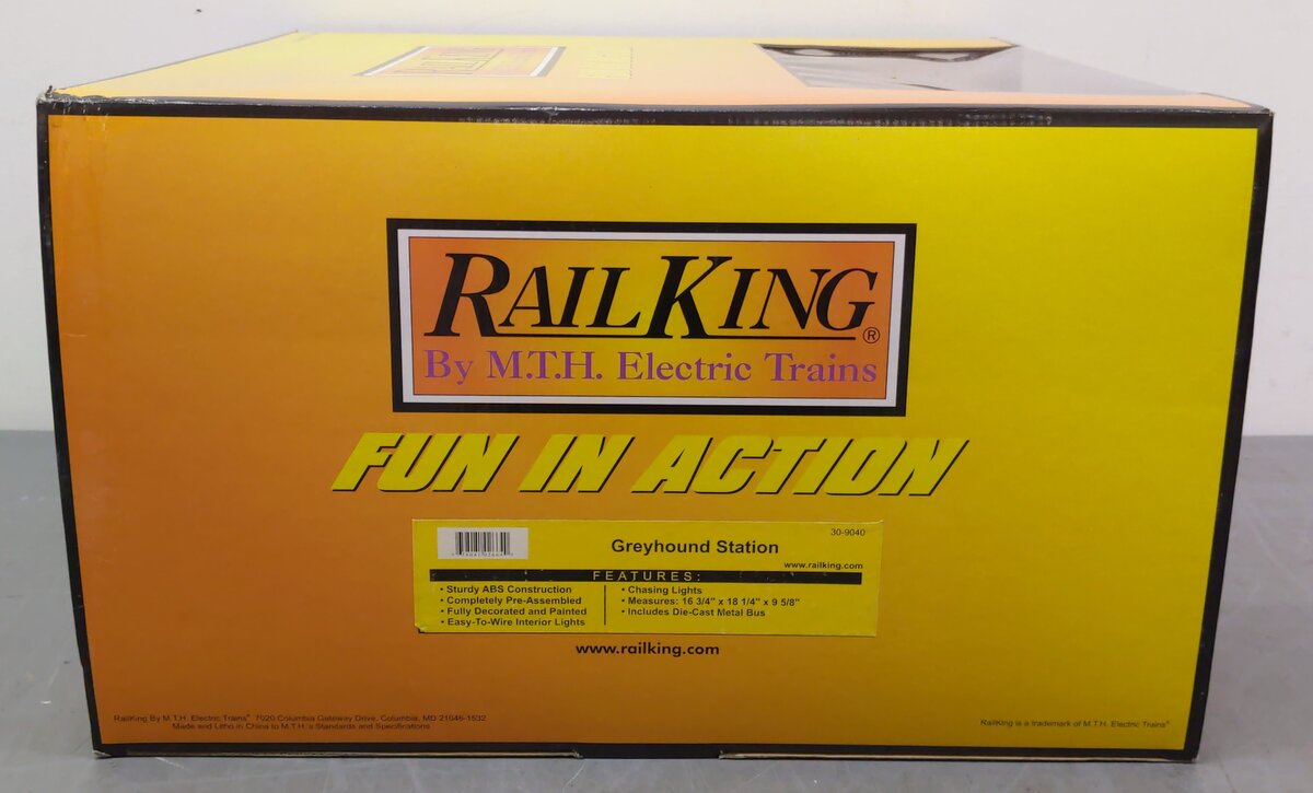 MTH 30-9040 Assembled Greyhound Bus Station W/ Station Dock LN/Box