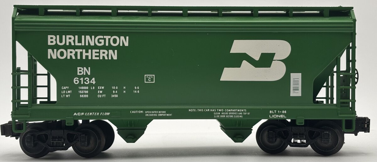 Lionel 6-6134 O Gauge Burlington Northern 2-Bay Center Flow Hopper #6134 EX/Box