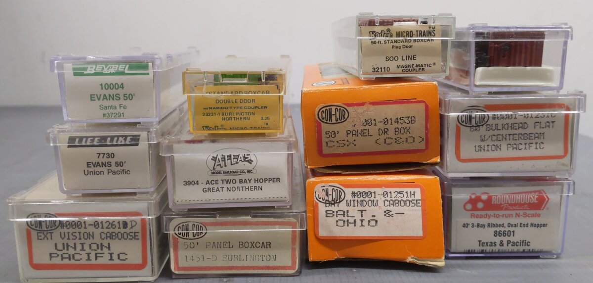 Atlas & Others N Scale Assorted Freight Cars [12] VG/Box