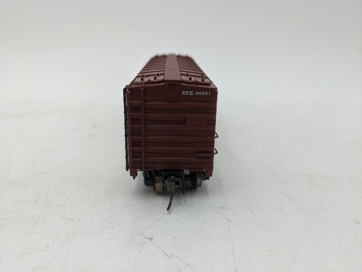 InterMountain 45501-93 HO Pacific Fruit Express Steel Sided Ice Bunker EX/Box