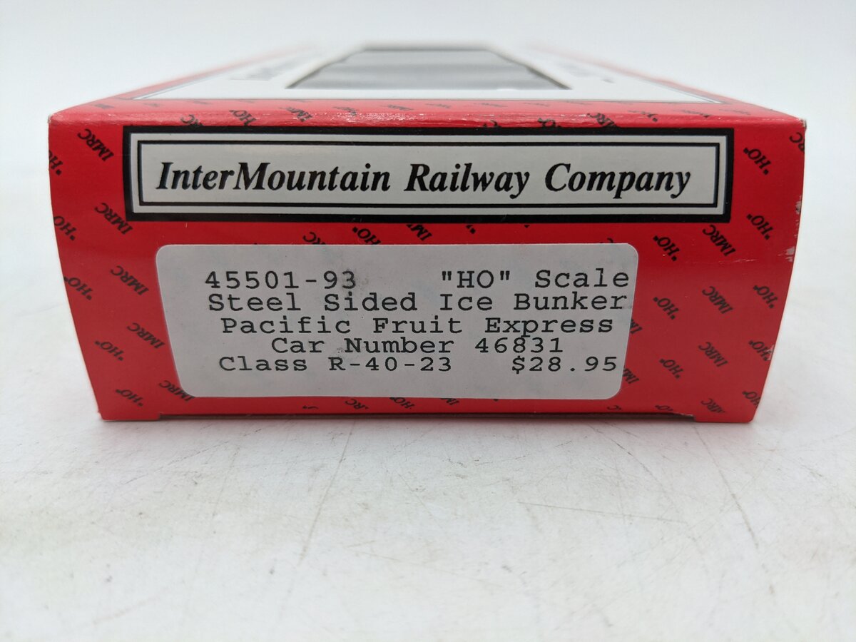 InterMountain 45501-93 HO Pacific Fruit Express Steel Sided Ice Bunker EX/Box