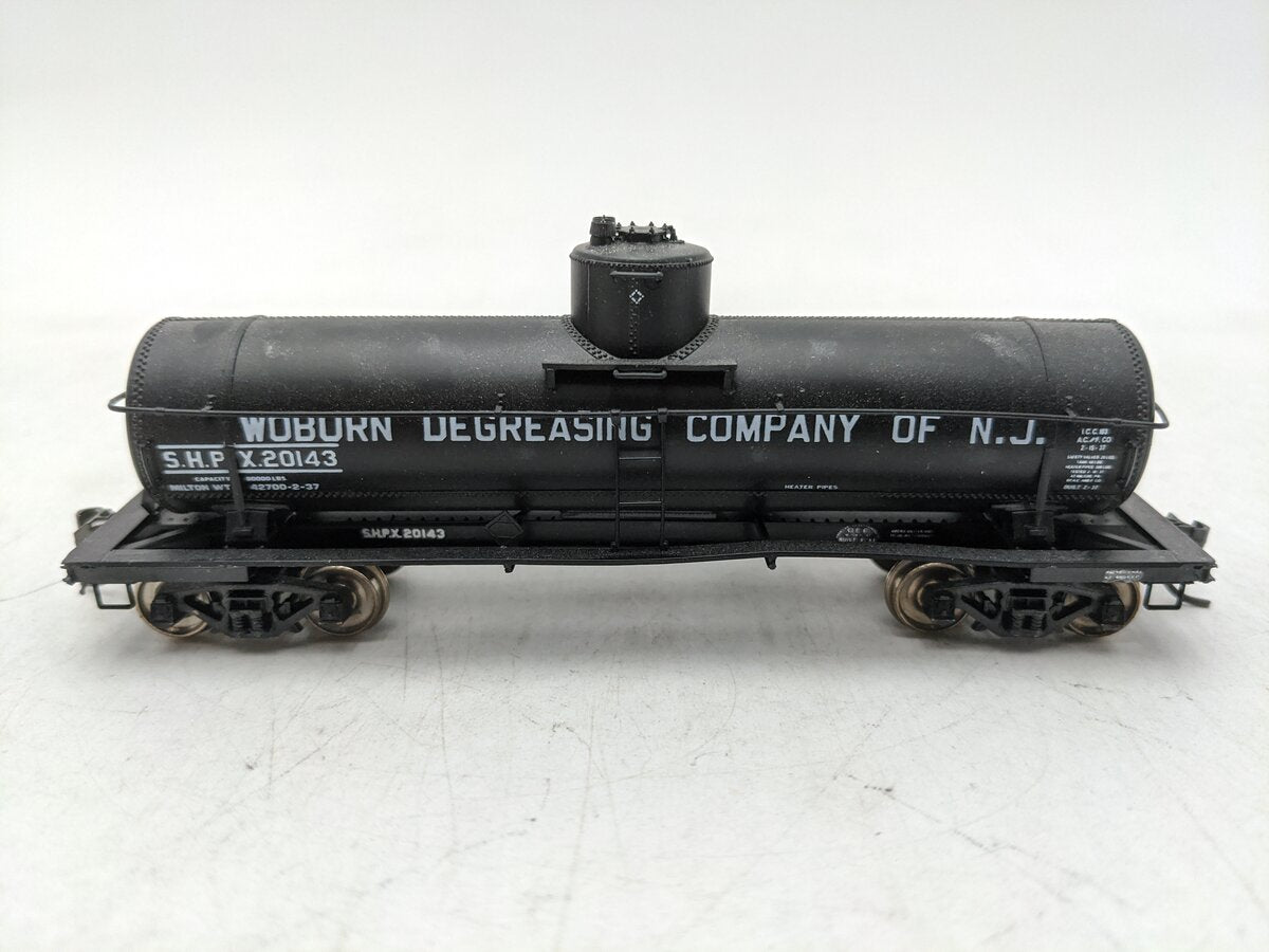 InterMountain 46317-24 HO Shippers Car Line 8000 Gallon Tank Car EX/Box