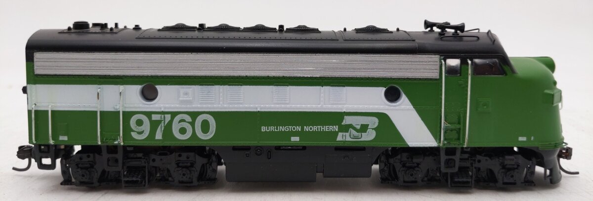 Athearn 3011 HO Scale BN F7A Dummy Diesel Locomotive #9760 EX