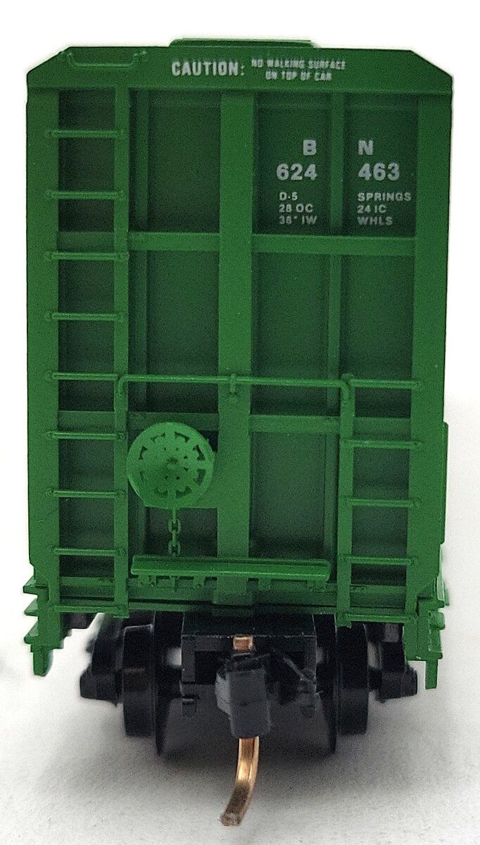 Micro-Trains 05300010 N Burlington Northern Centerbeam Bulkhead Flat Car #624463 LN/Box