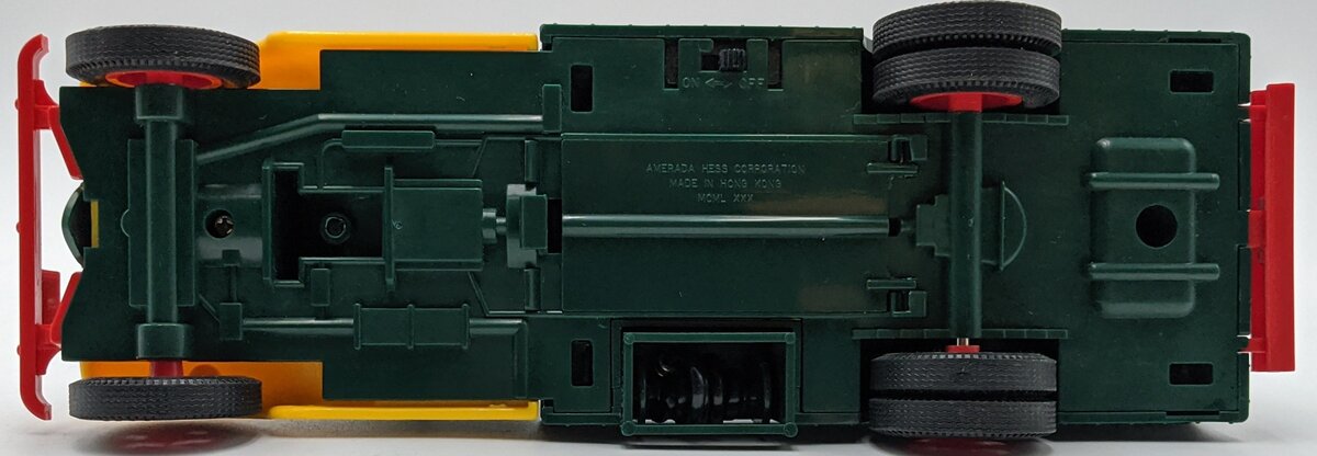 Hess 1982 1st Hess 1933 Chevy Delivery Truck Toy Bank NIB