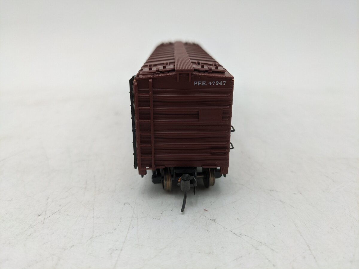 InterMountain 45501-96 HO Pacific Fruit Express Refrigerator Car EX/Box