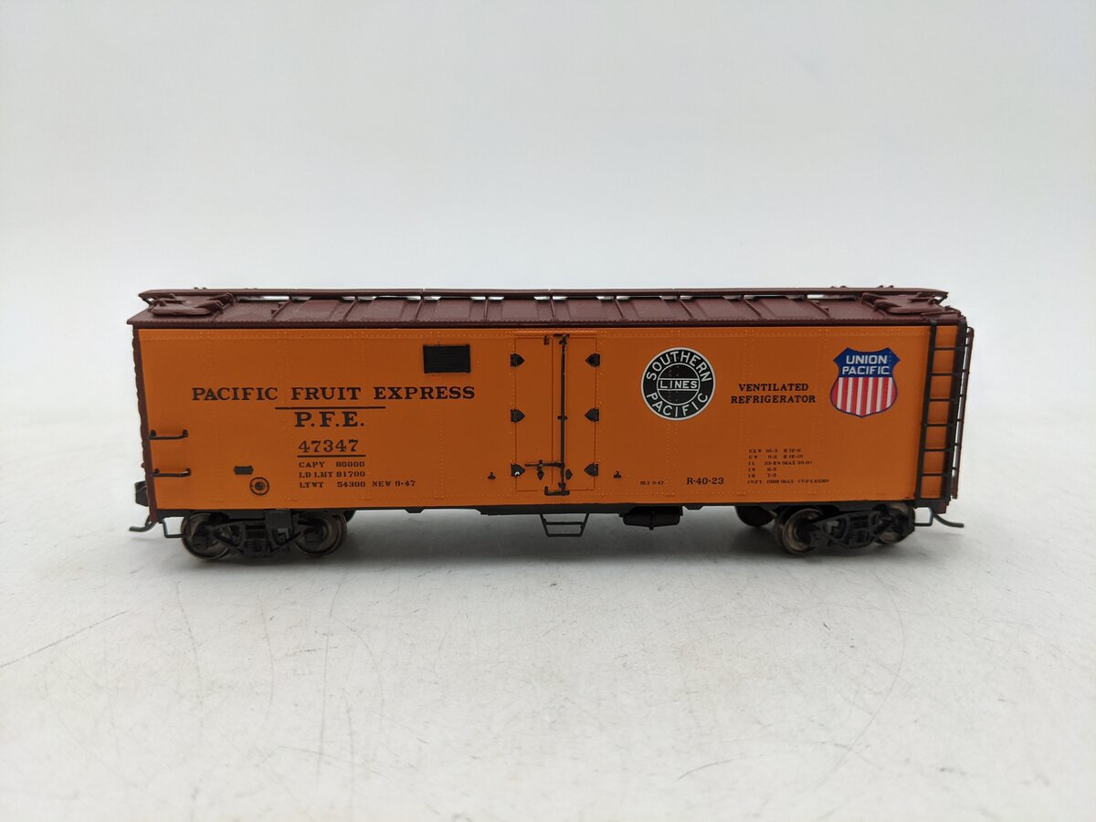 InterMountain 45501-96 HO Pacific Fruit Express Refrigerator Car EX/Box