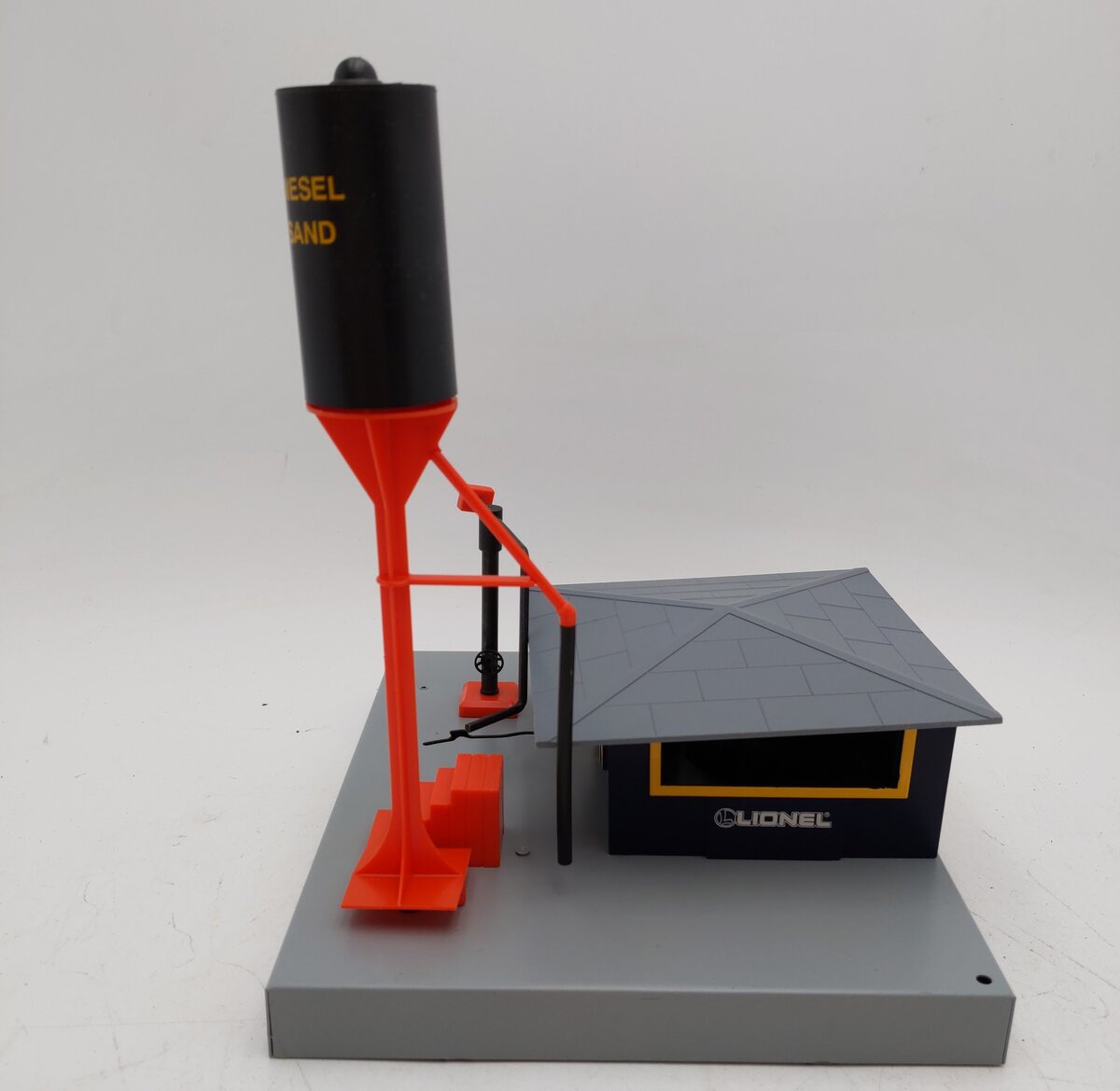 Lionel 6-12701 O Gauge Operating Diesel Fueling Station EX/Box
