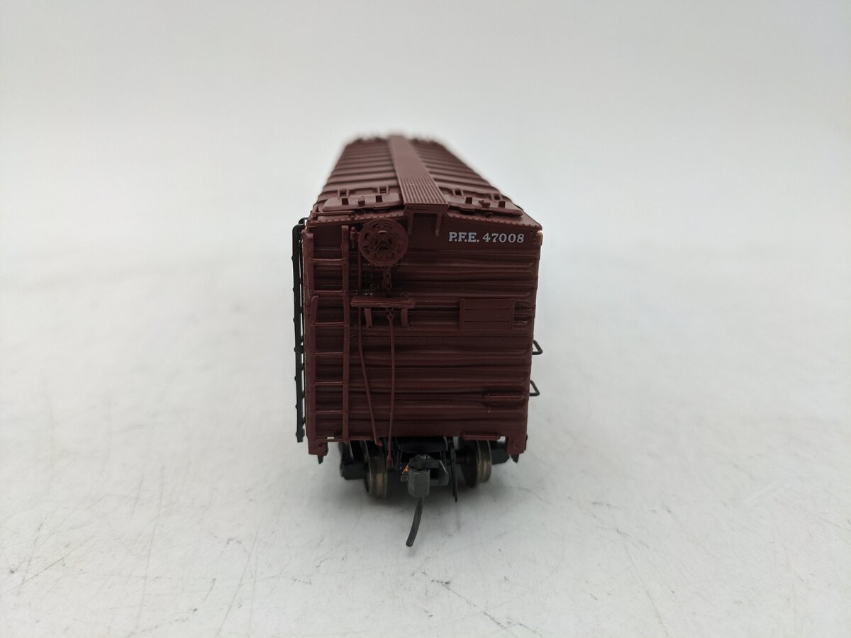 InterMountain 45501-95 HO Pacific Fruit Express Refrigerator Car EX/Box