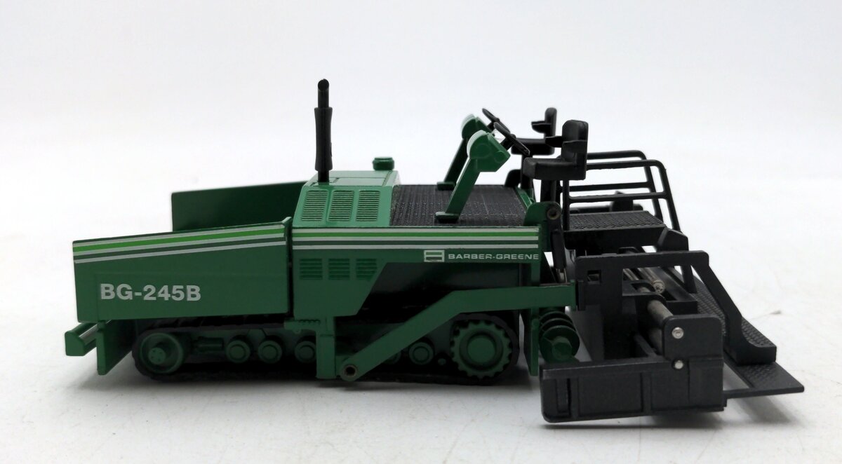 NZG 388/1 1:50 Caterpillar BG-245B Asphalt Paver - Barber Greene LN/Box