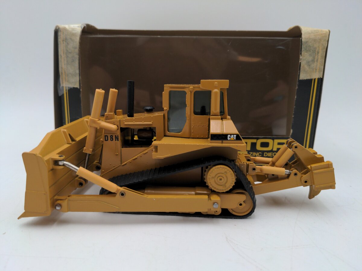 NZG 233 1:50 CAT D8N Track-Type Tractor EX/Box