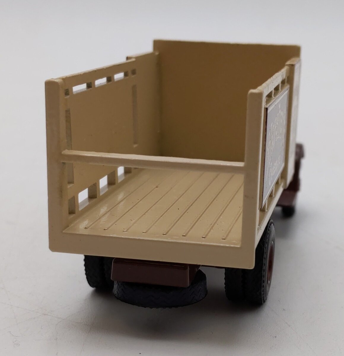 AHL1:64 Scale The Hershey's Collection Model Mack Truck NIB