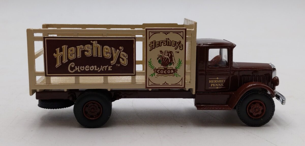 AHL1:64 Scale The Hershey's Collection Model Mack Truck NIB