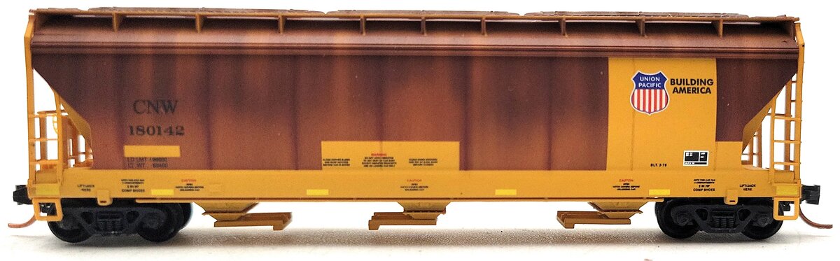 Micro-Trains 09451410 N Scale Weathered CNW/UP 3-Bay Covered Hopper #180332 EX/Box