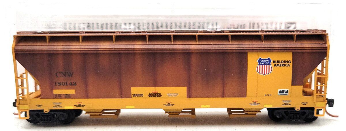 Micro-Trains 09451410 N Scale Weathered CNW/UP 3-Bay Covered Hopper #180332 EX/Box