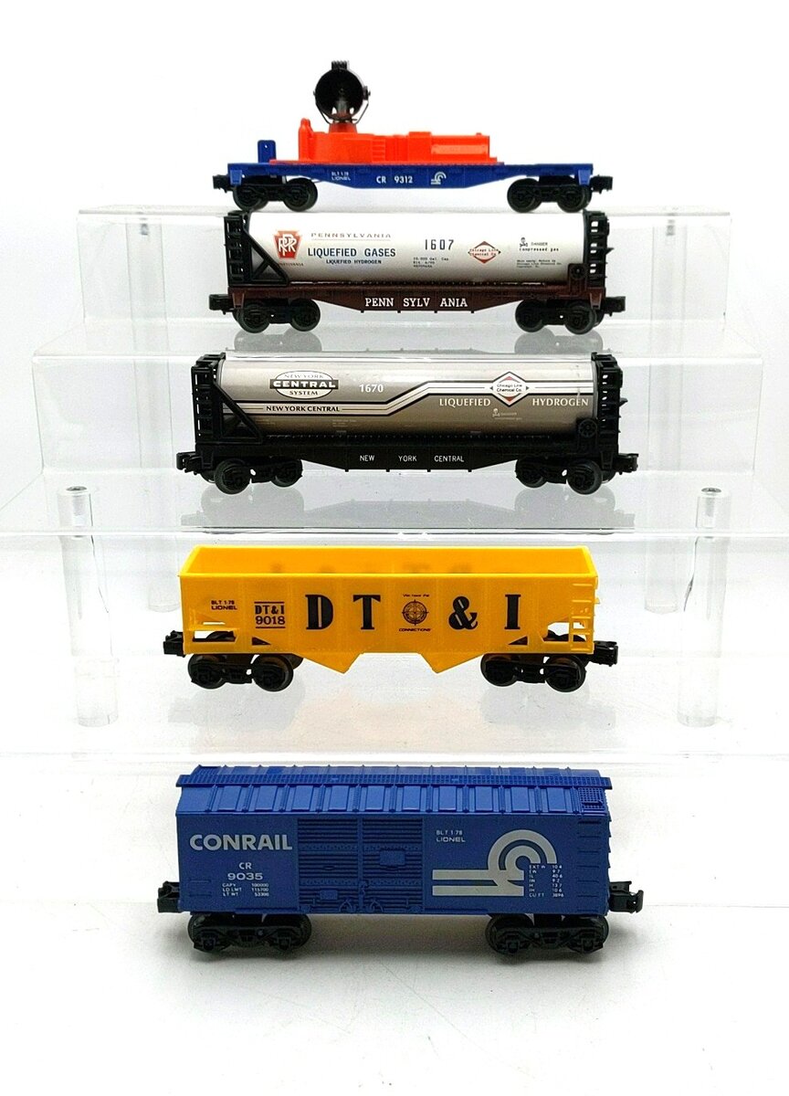 Lionel & Other O Gauge Assorted Freight Cars [5] EX