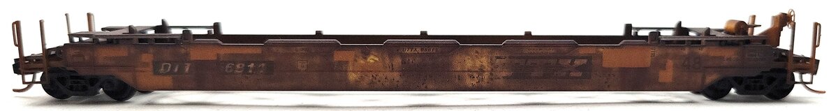 Micro-Trains 13556062 N TTX Weathered 70' Husky Stack Well Car w/48' Well #56814 LN/Box