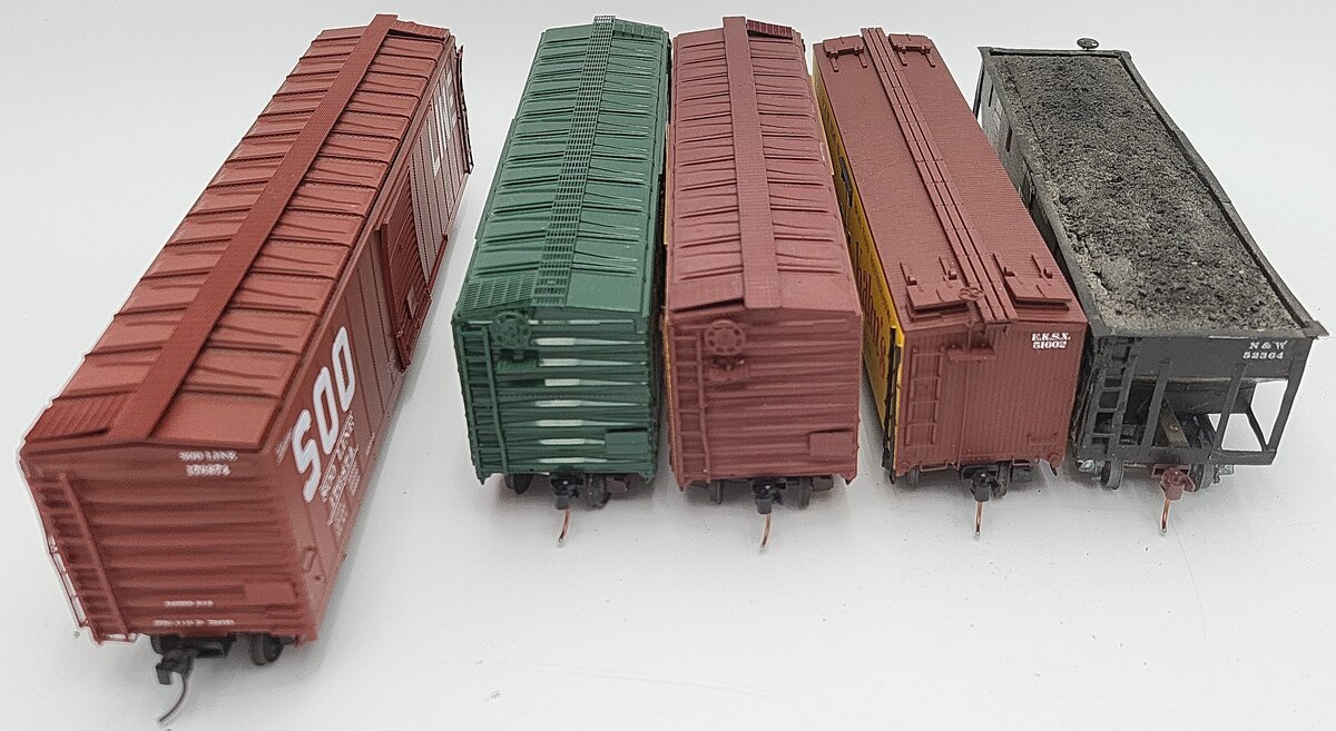 American Models & Other S Scale Assorted Freight Cars: 51002, 82174, 79222 [5] VG
