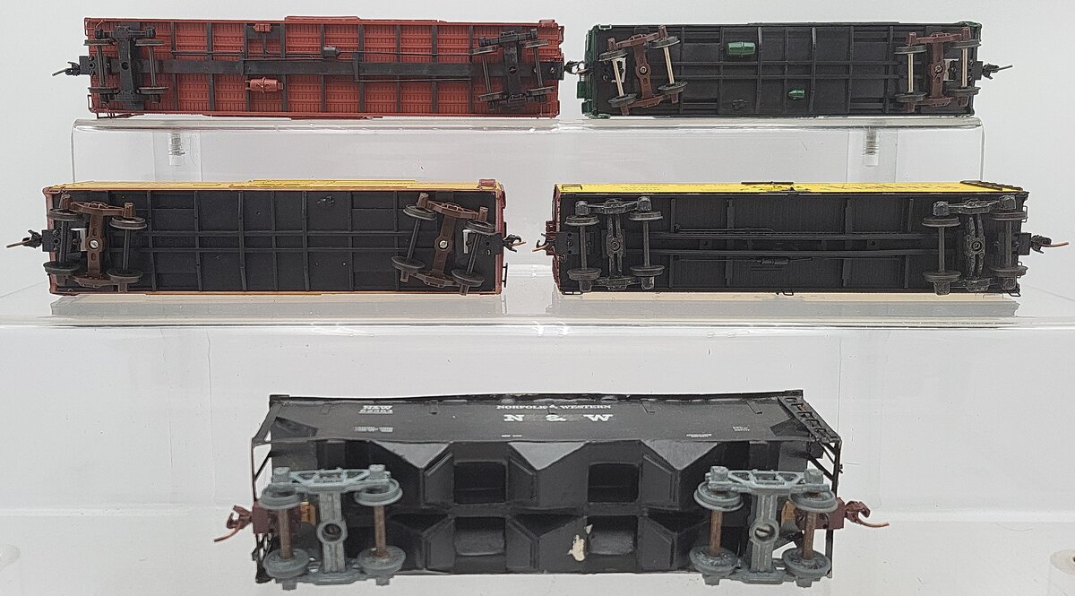American Models & Other S Scale Assorted Freight Cars: 51002, 82174, 79222 [5] VG