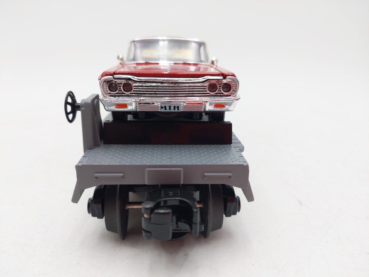 MTH 30-76013 O Gauge Flatcar w/1964 Impala SS & 1968 Ford Shelby GT 500KR Autos EX/Box