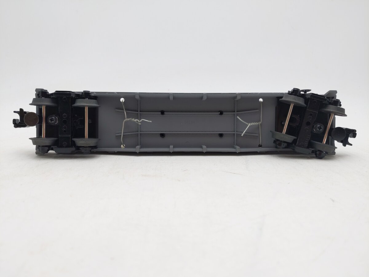 MTH 30-76013 O Gauge Flatcar w/1964 Impala SS & 1968 Ford Shelby GT 500KR Autos EX/Box