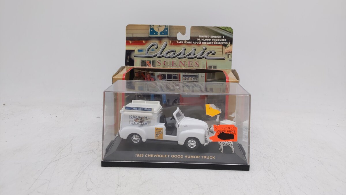 Road Champs 48230 Classic Scenes 1953 Chevrolet Good Humor Truck EX/Box