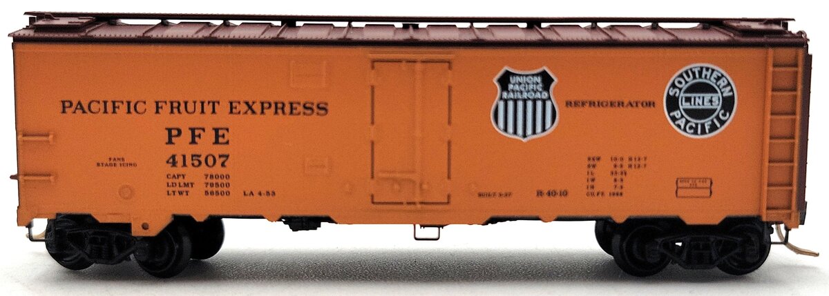 Micro-Trains 05900520 N Pacific Fruit Express 40' Steel Side Ice Reefer #41507 LN/Box
