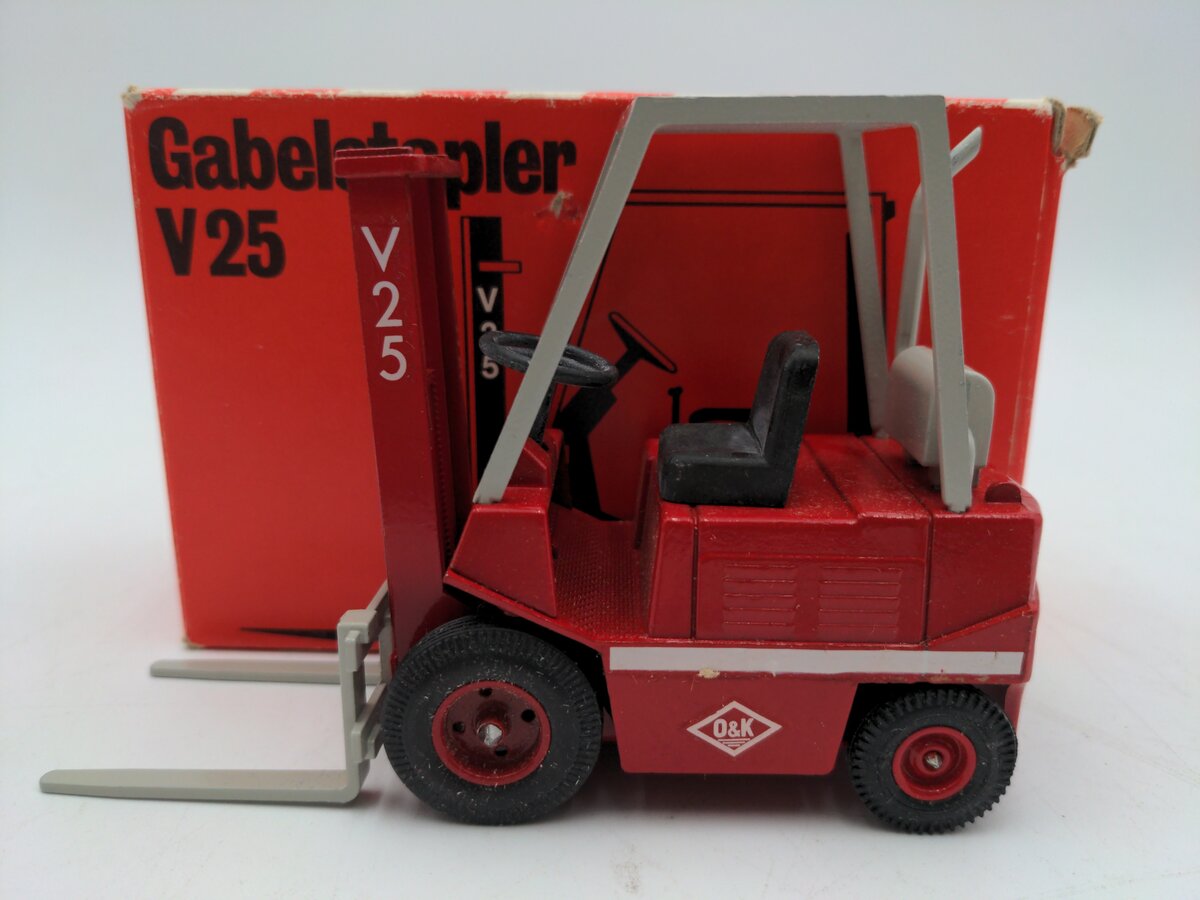 NZG 173 1:25 O&K V25 Fork Lift EX/Box