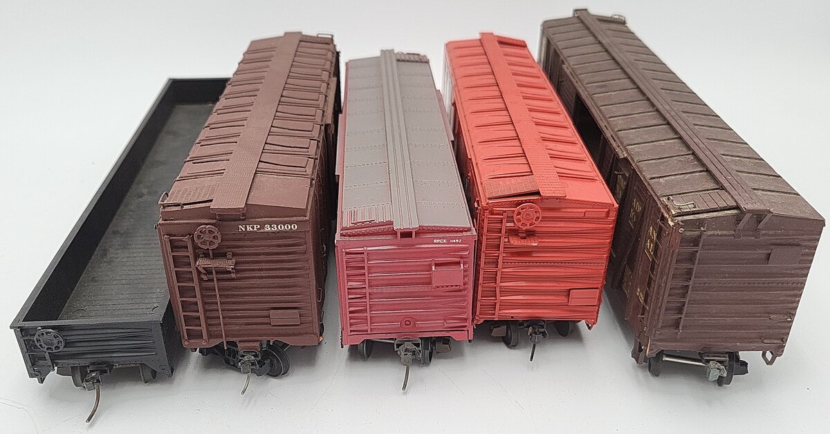 American Models & Other S Scale Assorted Freight Cars: 15067, 11492, 67632 [5] VG