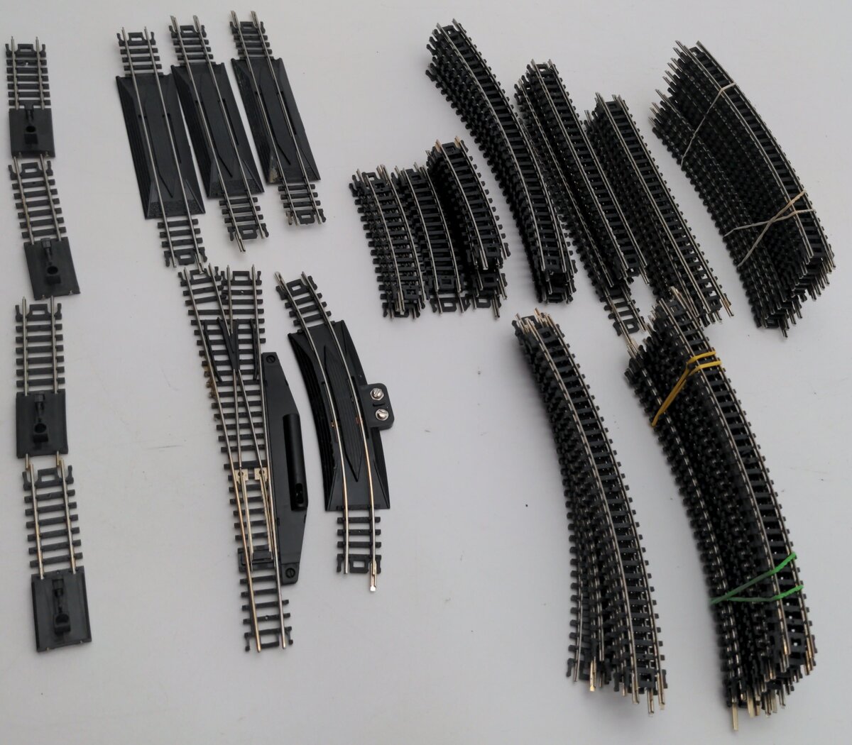 Atlas / Life Like N Scale Assorted Track Sections [68] EX