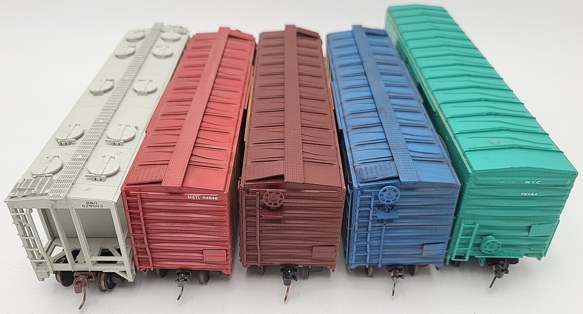 American Models & Other S Scale Assorted Freight Cars: 26910, 516153, 54646, [5] EX