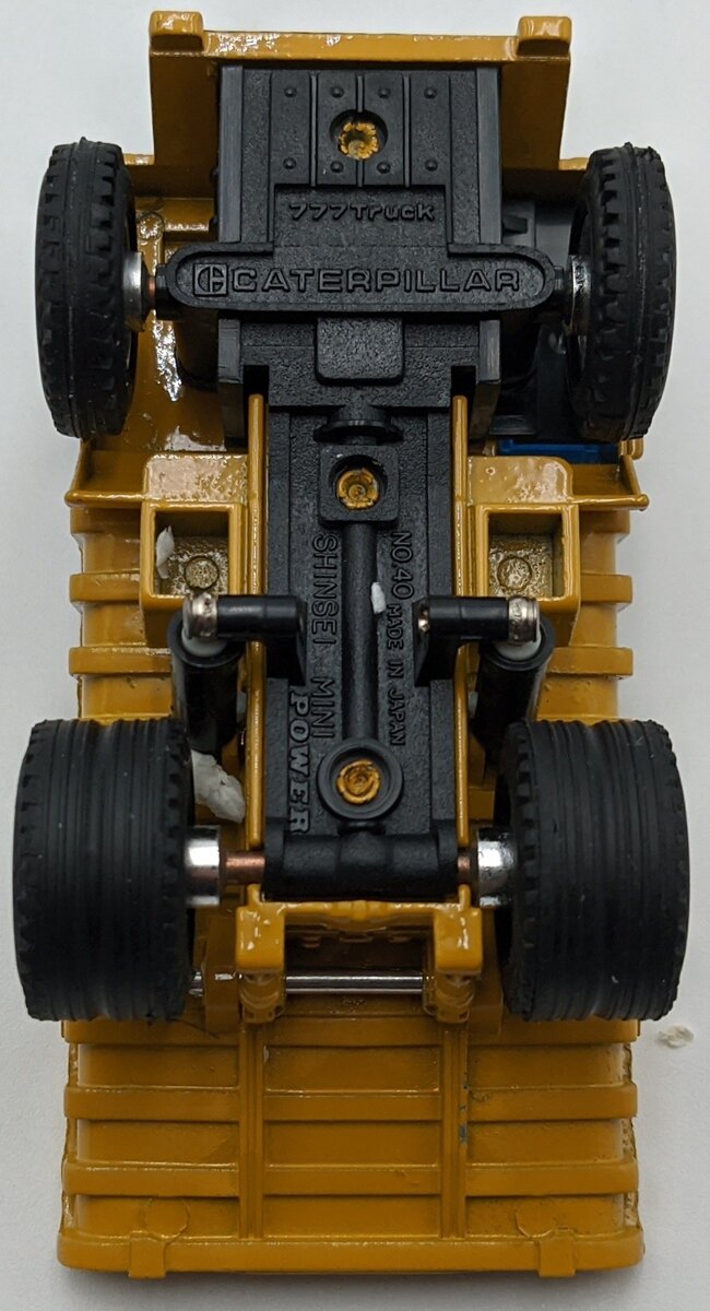 Shinsei 4140 1:90 Caterpillar 777 Dump Truck NIB
