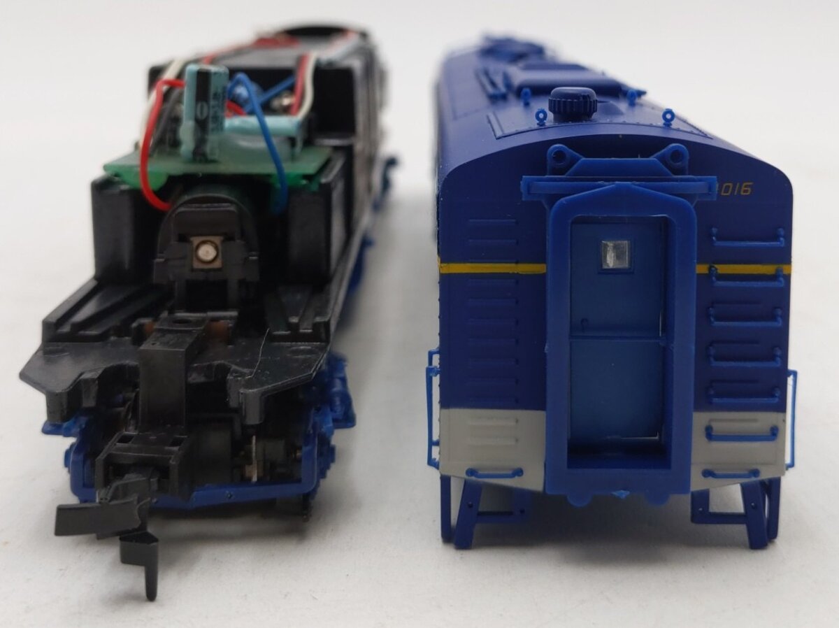 Proto 2000 8185 HO C&O E8/9 Diesel Locomotive #4016 LN/Box