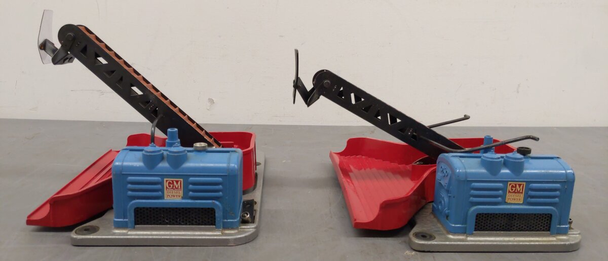 Lionel 397 Vintage O Operating Coal Loaders [2] VG