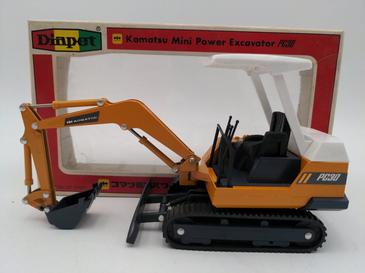 Yonezawa Toys K-59 1:25 Komatsu PC30 Mini Power Excavator EX/Box