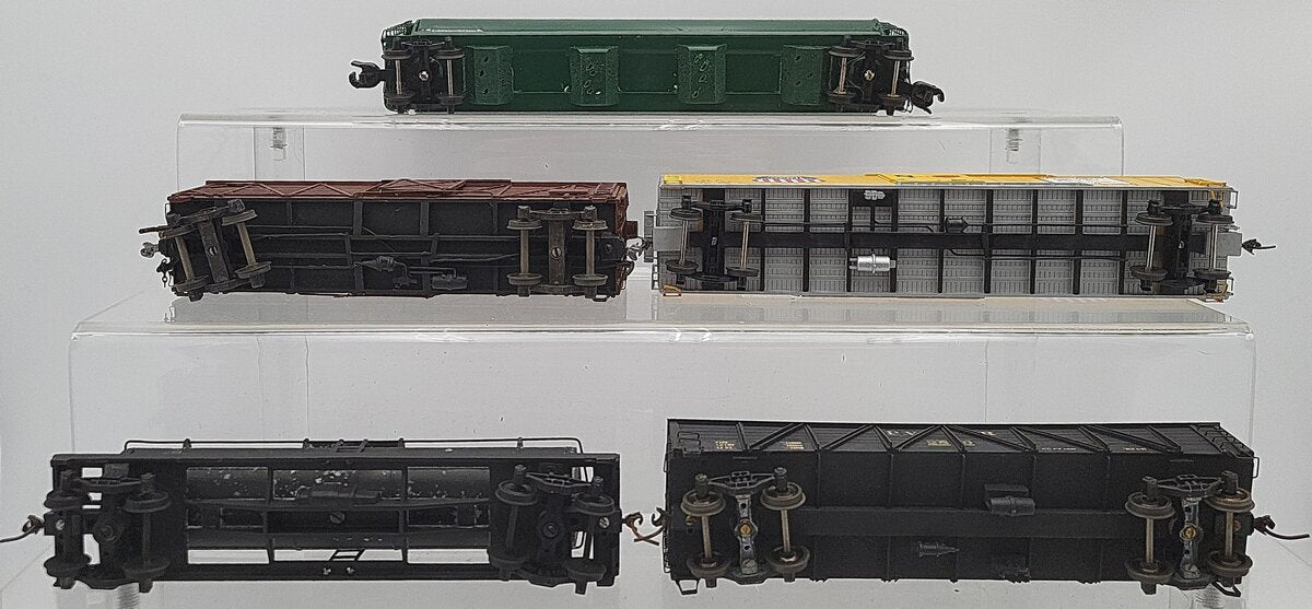 S Scale Assorted Freight Cars: 500203, 289 [5] VG