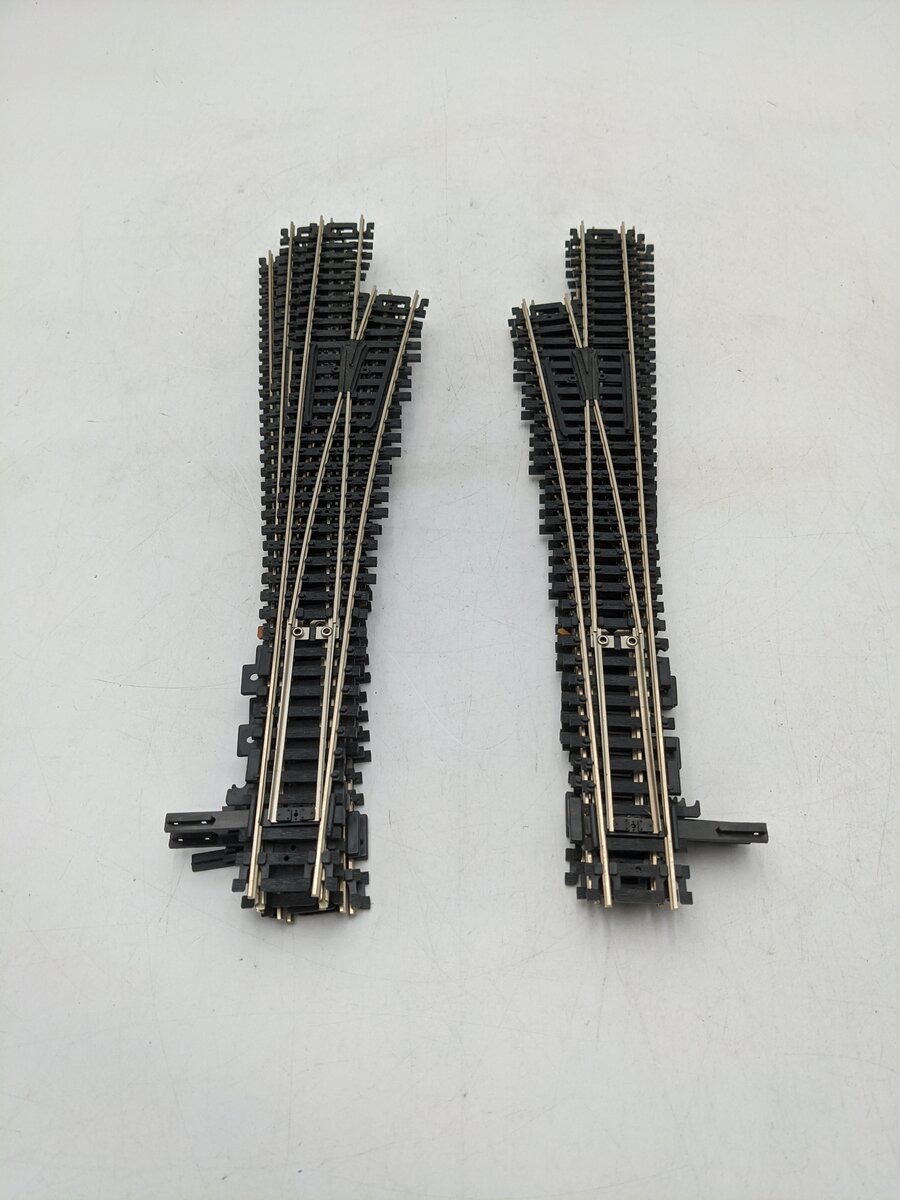 Atlas HO Scale Assorted Left & Right Hand Switches [9] VG