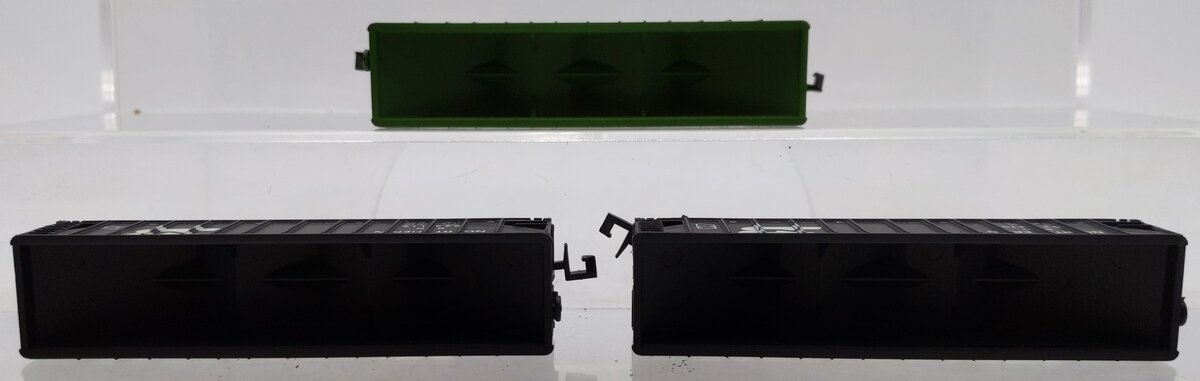 Con-Cor 0001-008828 N Scale 3-Pack BN 45' Ribbed Coal Hopper Car Set EX/Box