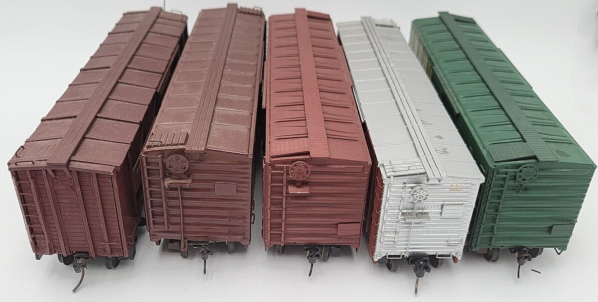 American Models & Other S Assorted Boxcars: 509, 950, 20564, 39341, 100447 [5] EX