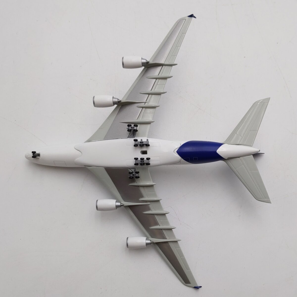 Dragon Wings 55826 1:400 Scale Airbus A380F Airplane LN/Box