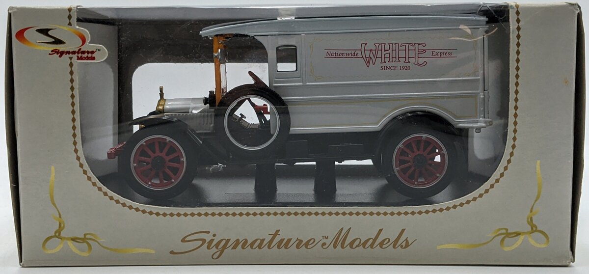 Signature Models 32320 1:32 Nationwide Express 1920 White Delivery Van NIB
