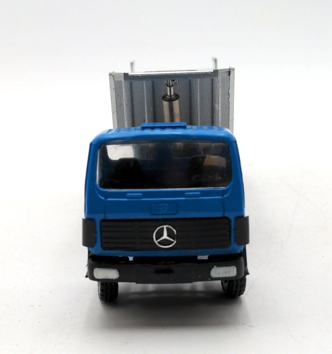 Conrad 3029 1:50 Mercedes-Benz Dump Truck Die-cast Model LN/Box