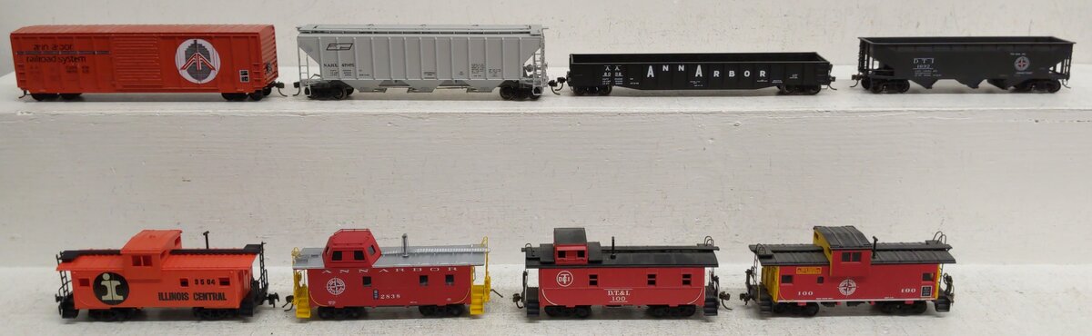 HO Scale Assorted Freight Cars: 47075,5016,2032,1632,2838,9504,100,100 [8] VG