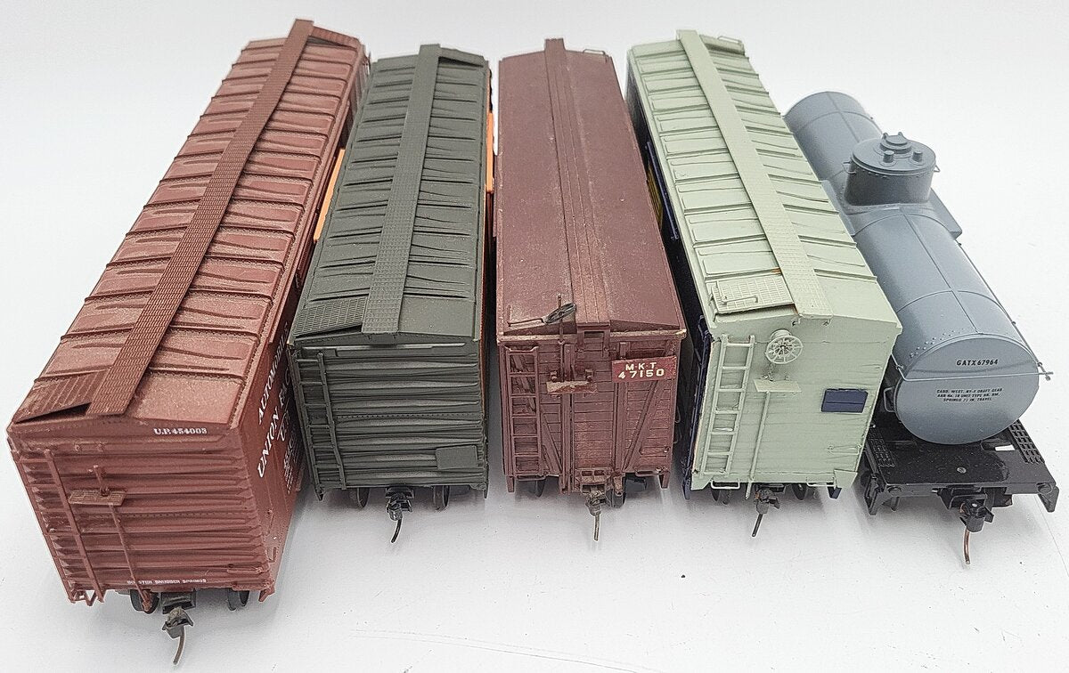 American Models & Other S Scale Assorted Freight Cars: 29300, 47150, 454003 [5] EX